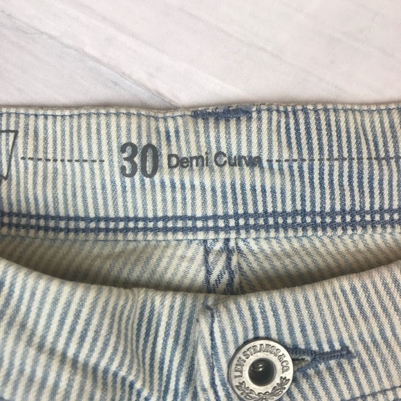 Levi’s Denim Curve Pinstripe Jean Capris 30 - Picture 3 of 8